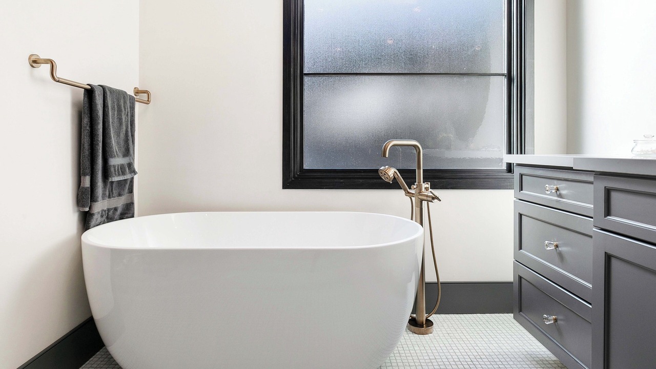 Photo of Bathroom in Melrose