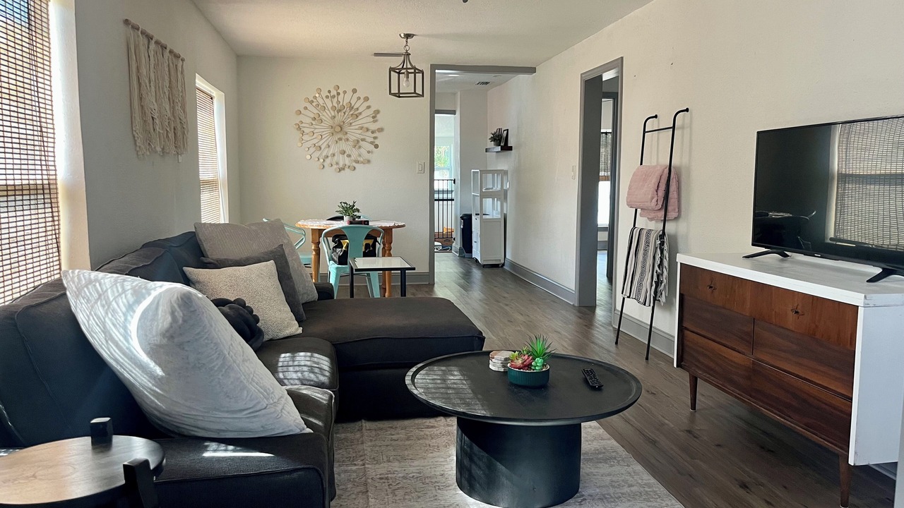 Photo of Livingroom in Park East