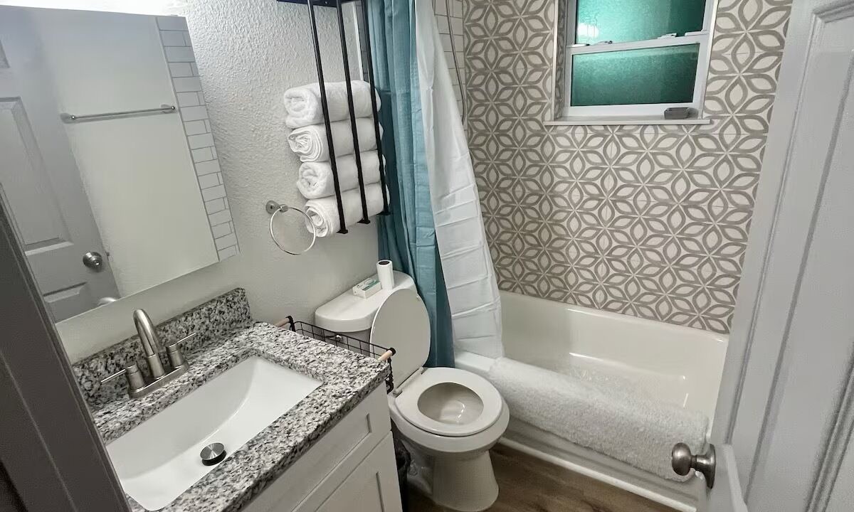 Photo of Bathroom in Park East