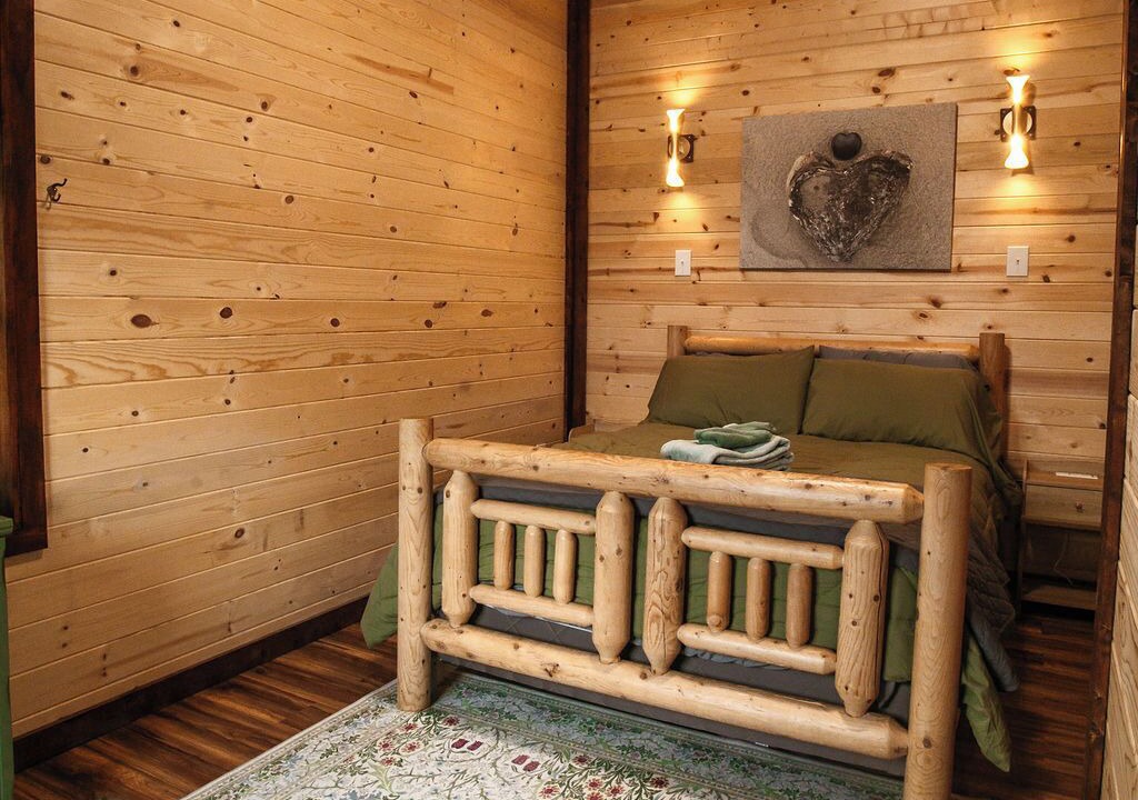 Photo of Bedroom in Diamond Ridge