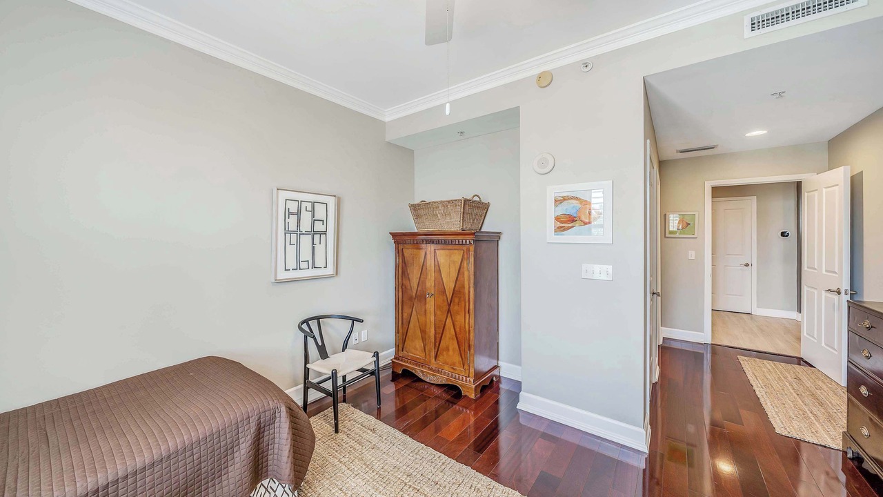 Photo of Bedroom in Upper Grand Lagoon