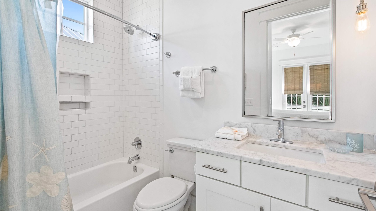 Photo of Bathroom in Greenway Park