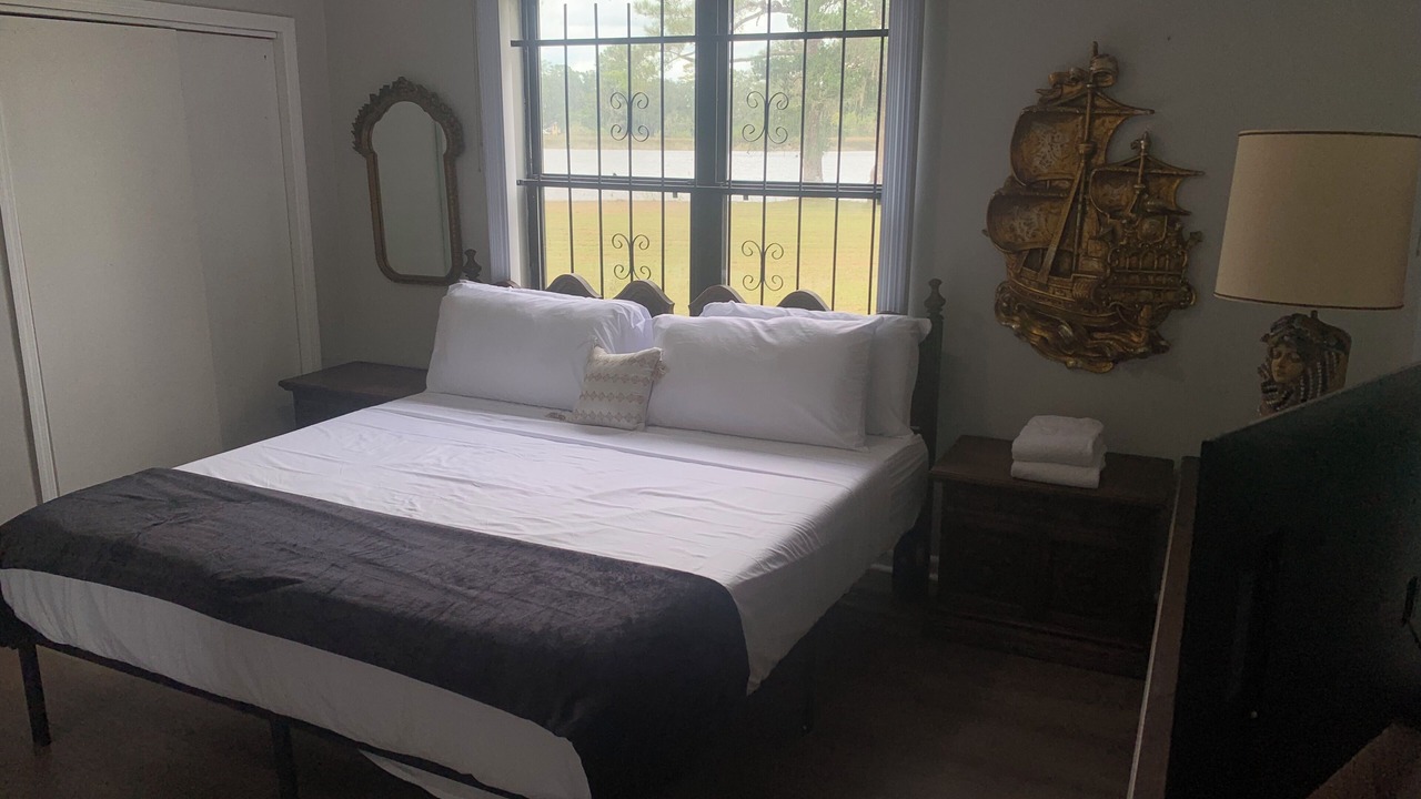 Photo of Bedroom in Riverview