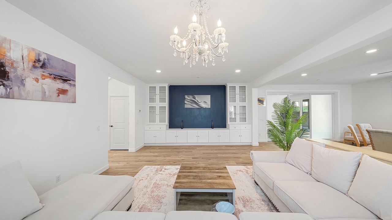Photo of Livingroom in Ontario