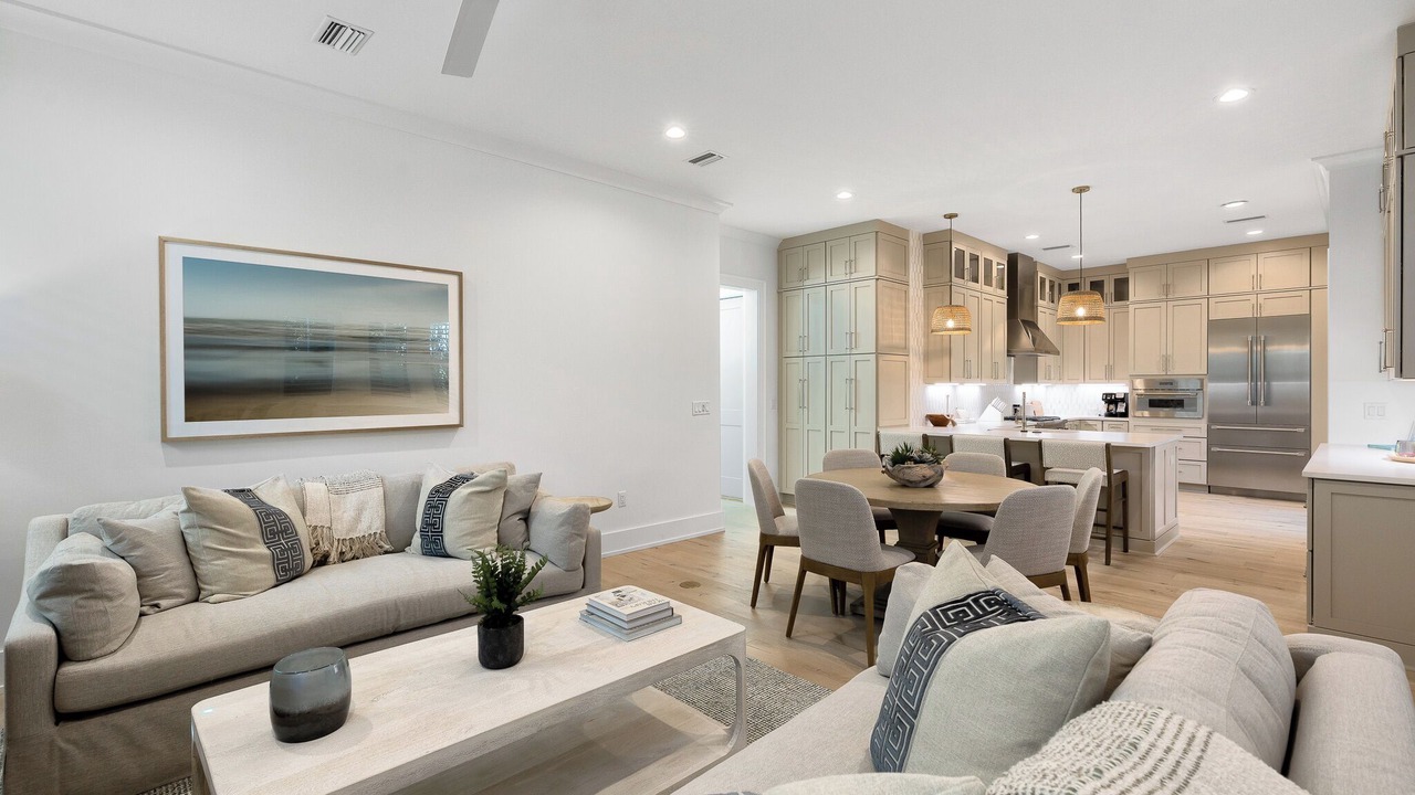 Photo of Livingroom in Lakeside at Blue Mountain Beach