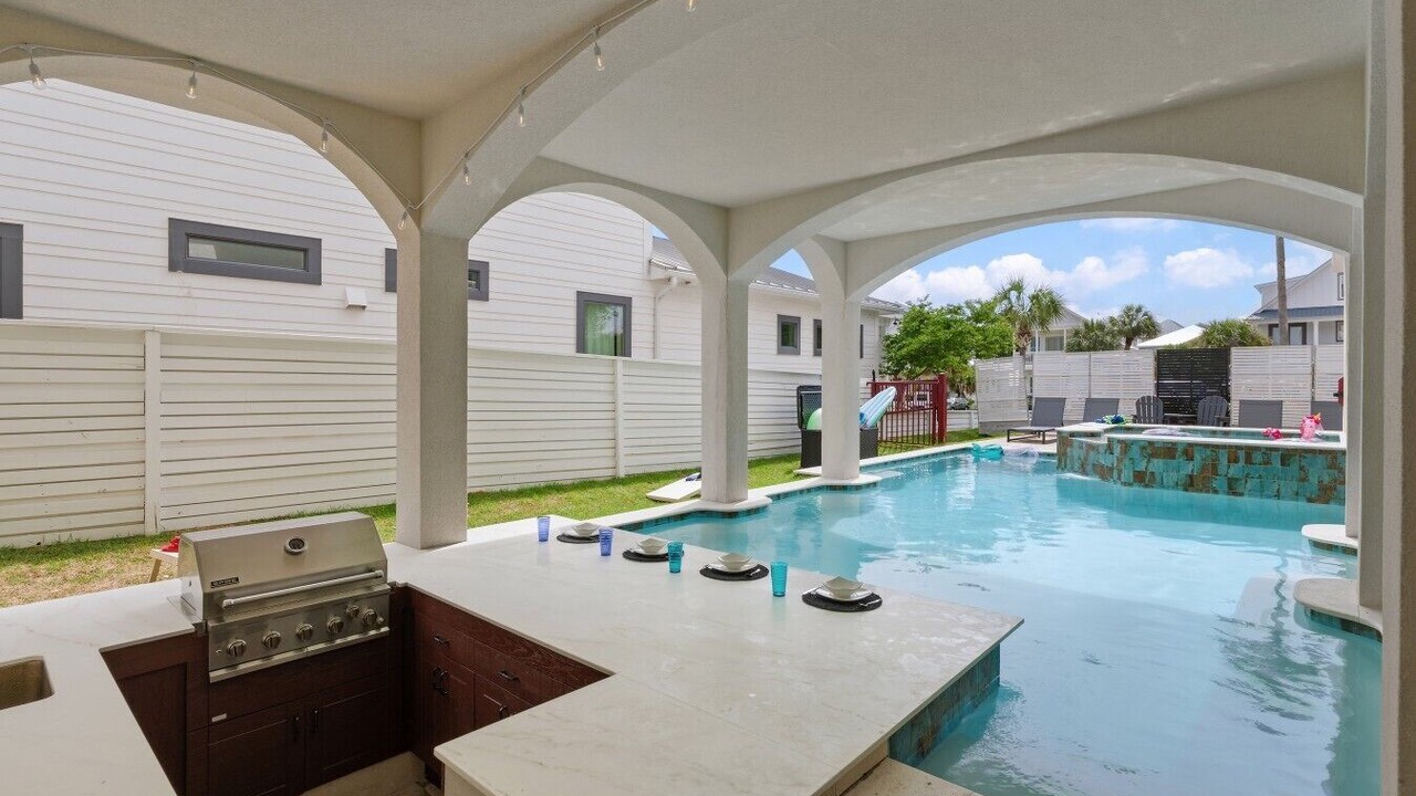 Photo of Outdoor in Crystal Beach