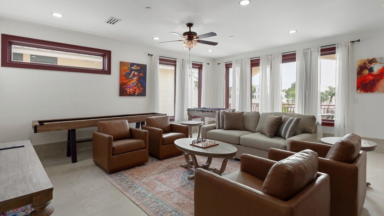 Photo of Bedroom in Crystal Beach
