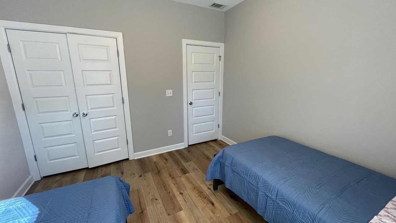 Photo of Bedroom in Pine Forest