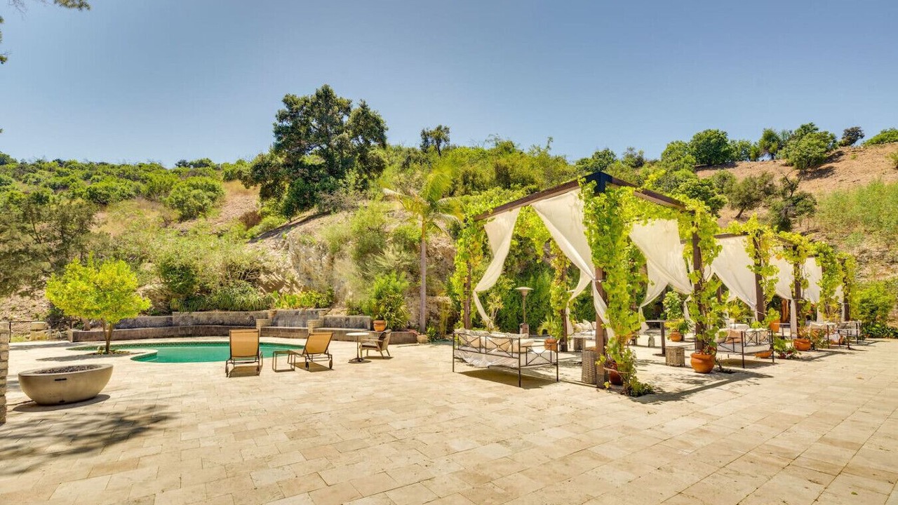 Photo of Outdoor in Sherman Oaks
