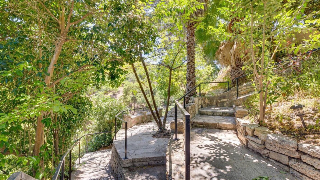Photo of Outdoor in Sherman Oaks