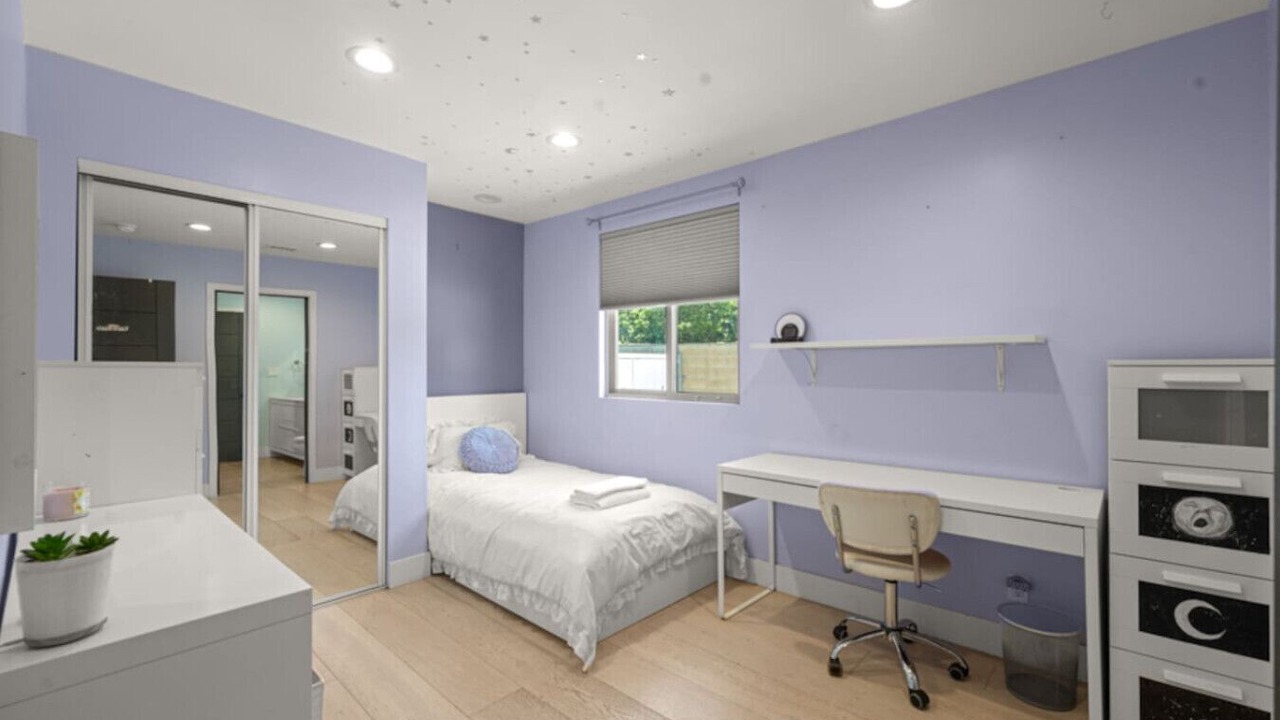 Photo of Bedroom in Woodland Hills