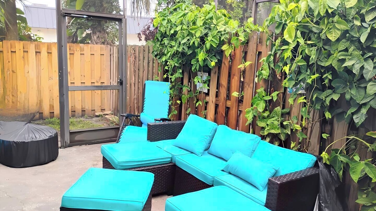 Photo of Patio Balcony in Gulf Gate Estates