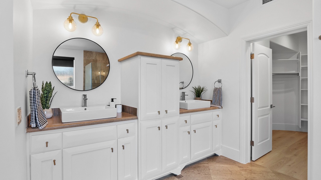 Photo of Bathroom in Townsite