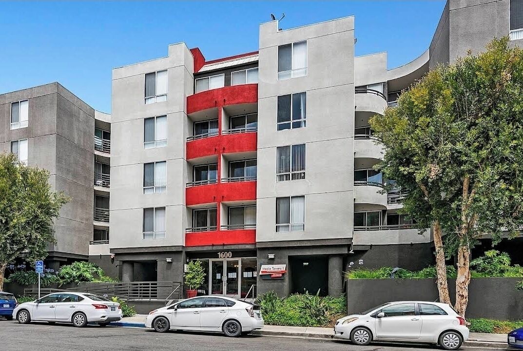Photo of Outdoor in Hollywood