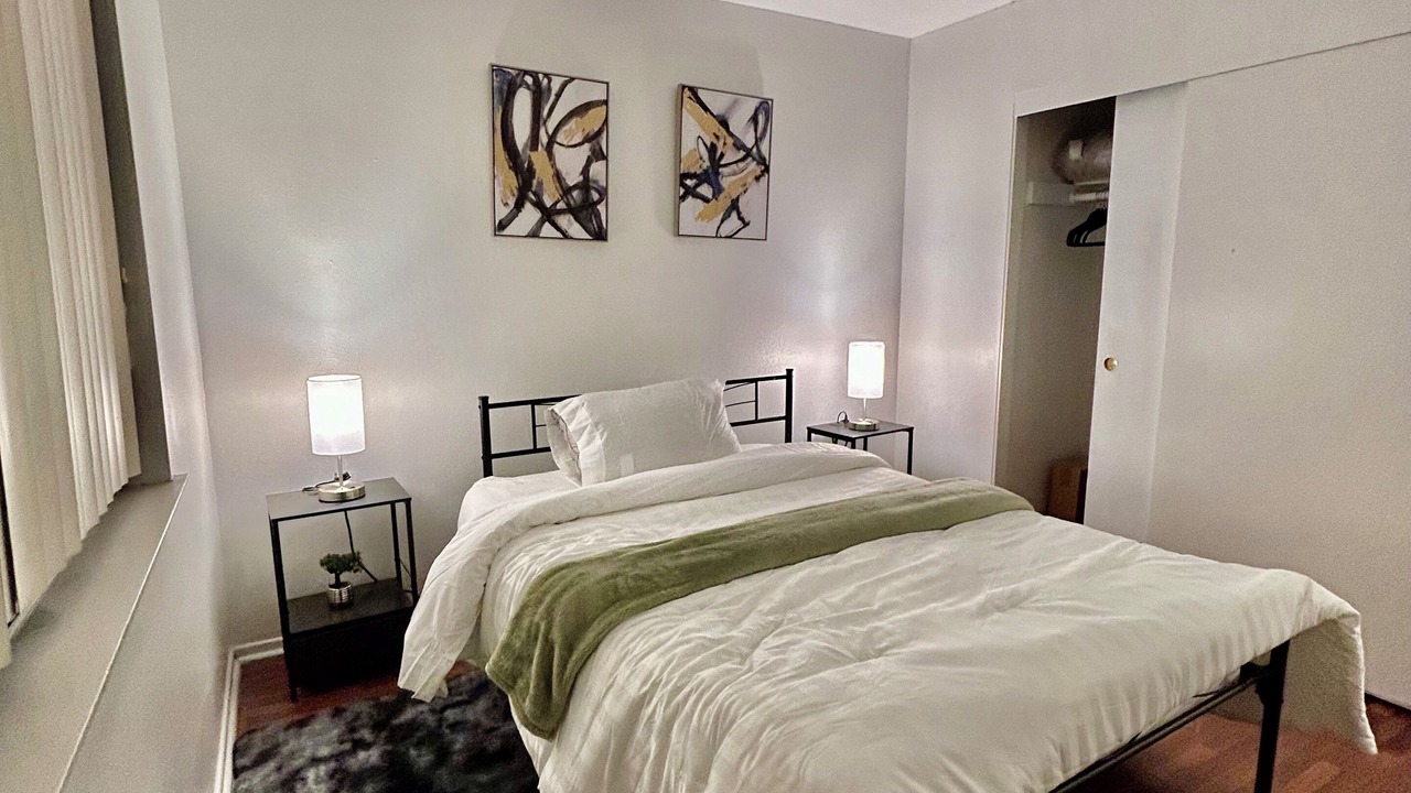 Photo of Bedroom in Estates at Canyon Crest