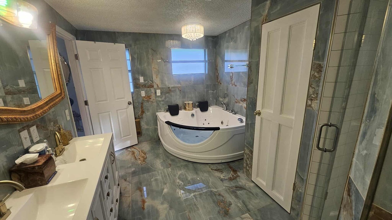 Photo of Bathroom in Riverview