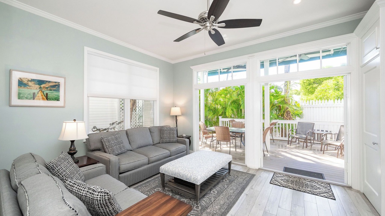 Photo of Livingroom in Bahama Village
