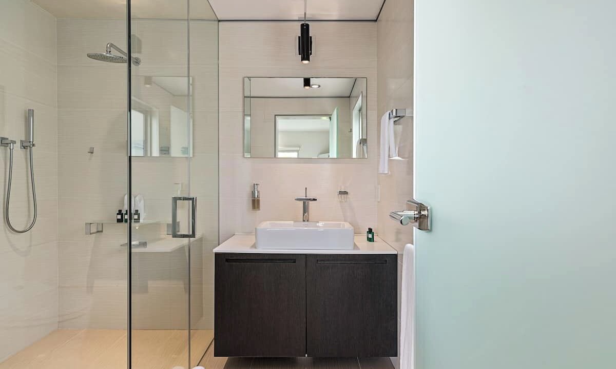 Photo of Bathroom in Hollywood Hills West
