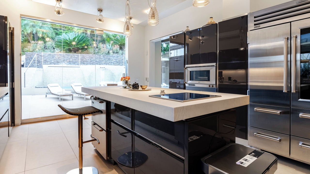 Photo of Kitchen in Hollywood Hills West