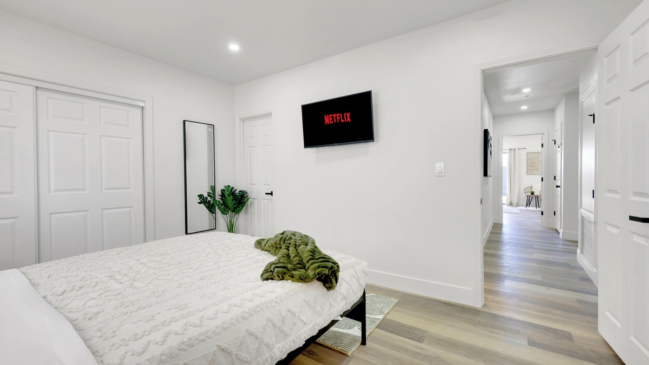 Photo of Bedroom in Enterprise