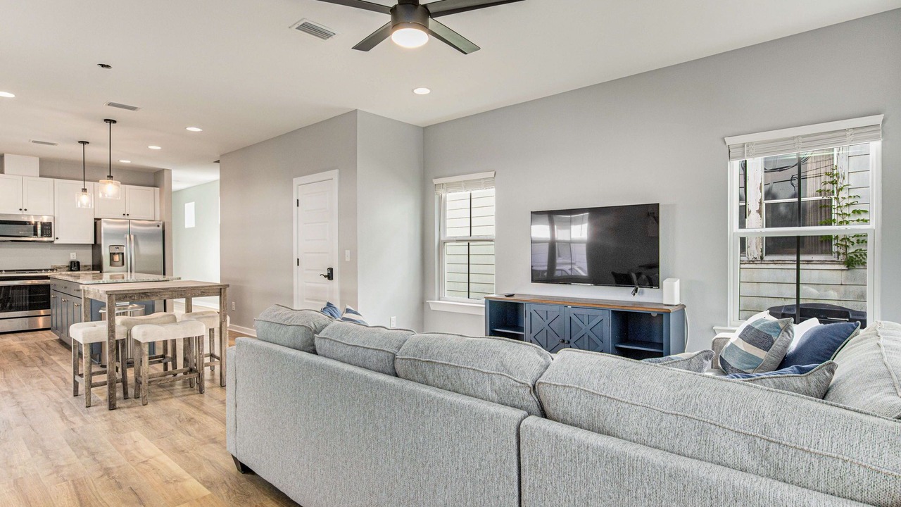 Photo of Livingroom in Southeast Pensacola