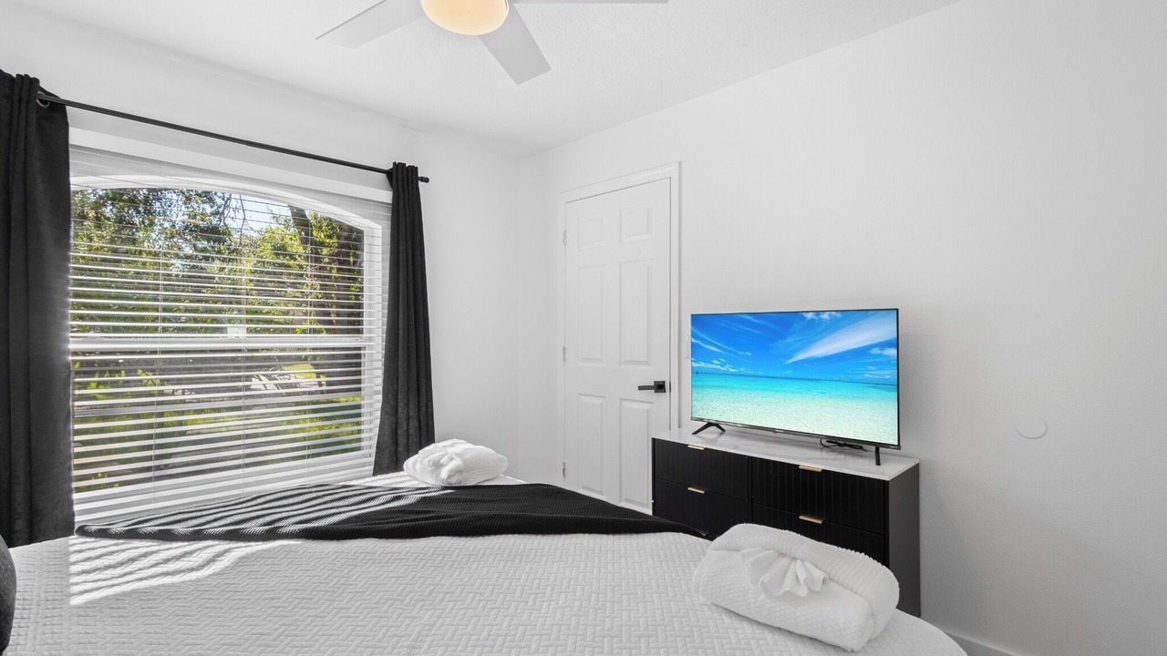 Photo of Bedroom in Gulf Gate Estates
