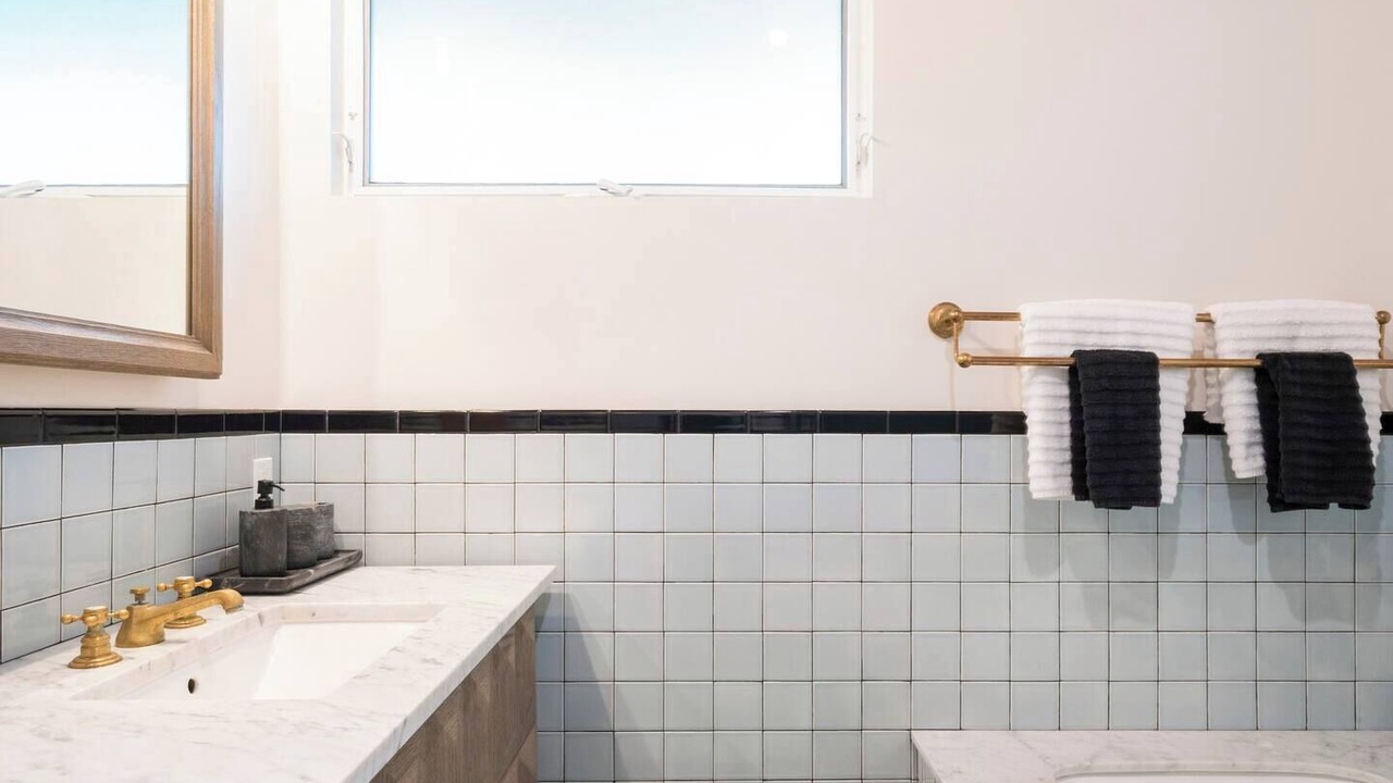 Photo of Bathroom in Eastern Malibu