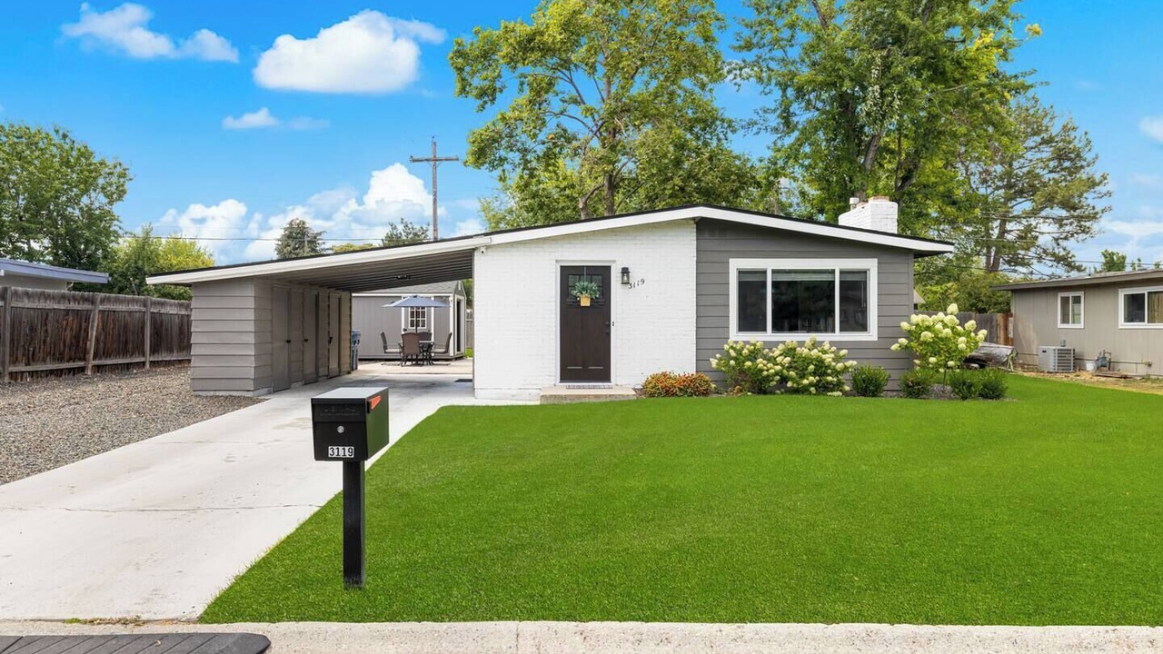 Photo of Outdoor in Hillcrest