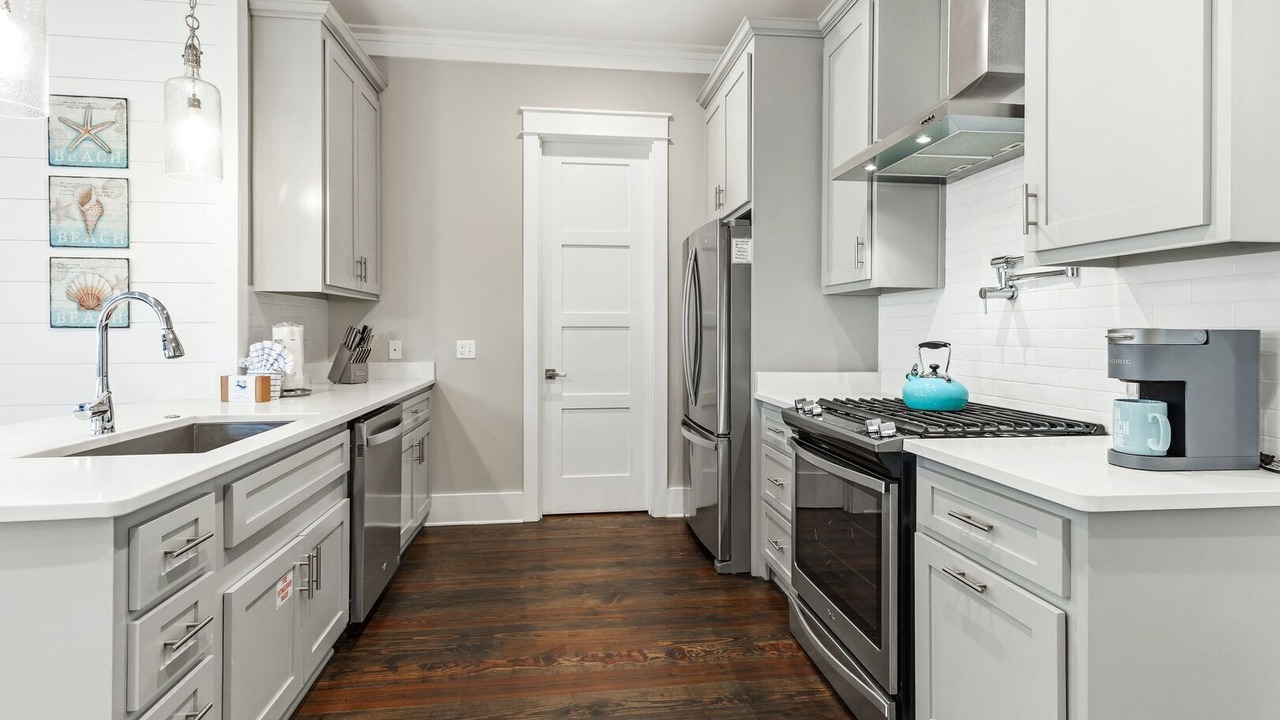 Photo of Kitchen in Greenway Park