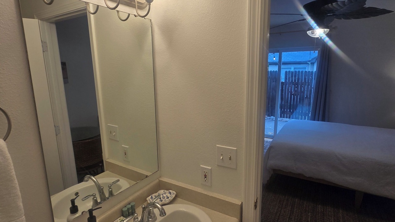 Photo of Bathroom in Veterans Park
