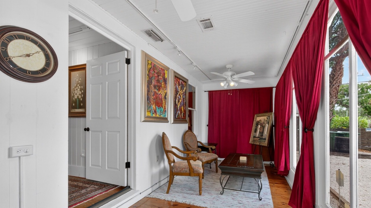 Photo of Bedroom in Downtown