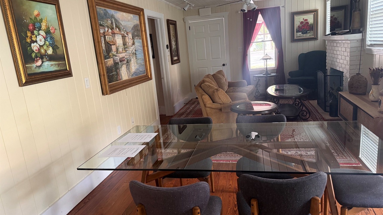 Photo of Bedroom in Downtown