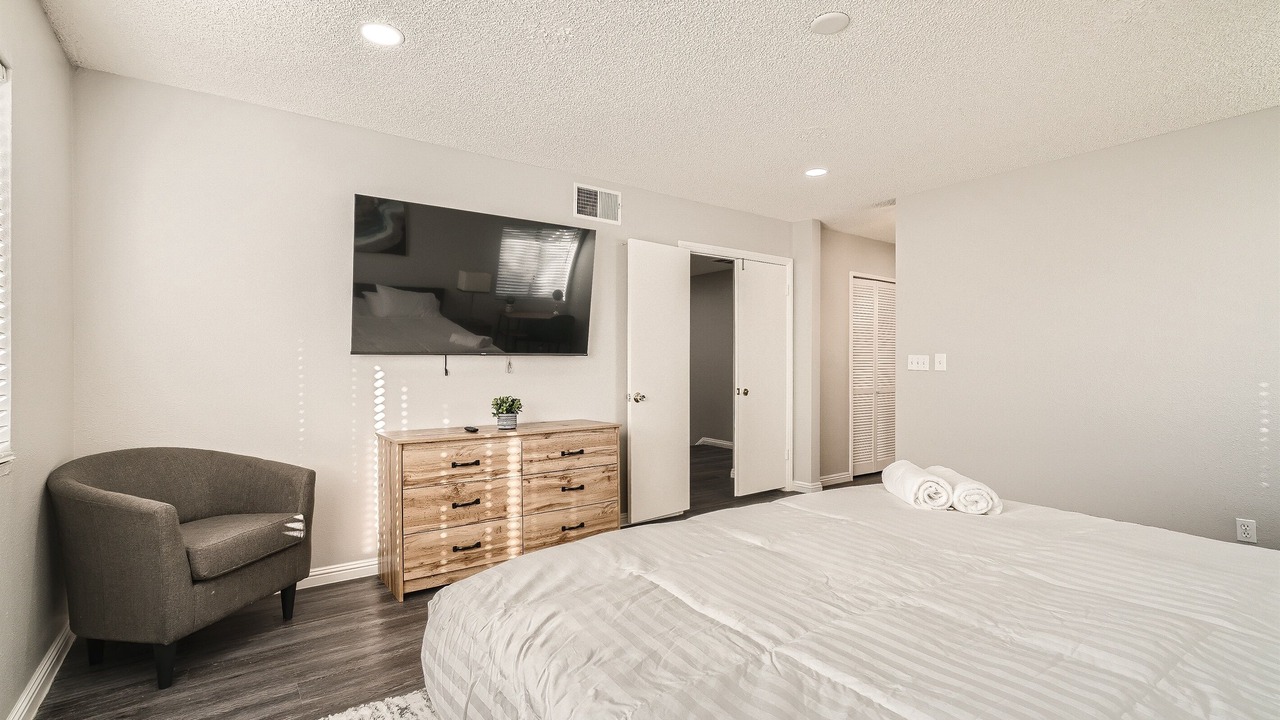 Photo of Bedroom in Spring Valley
