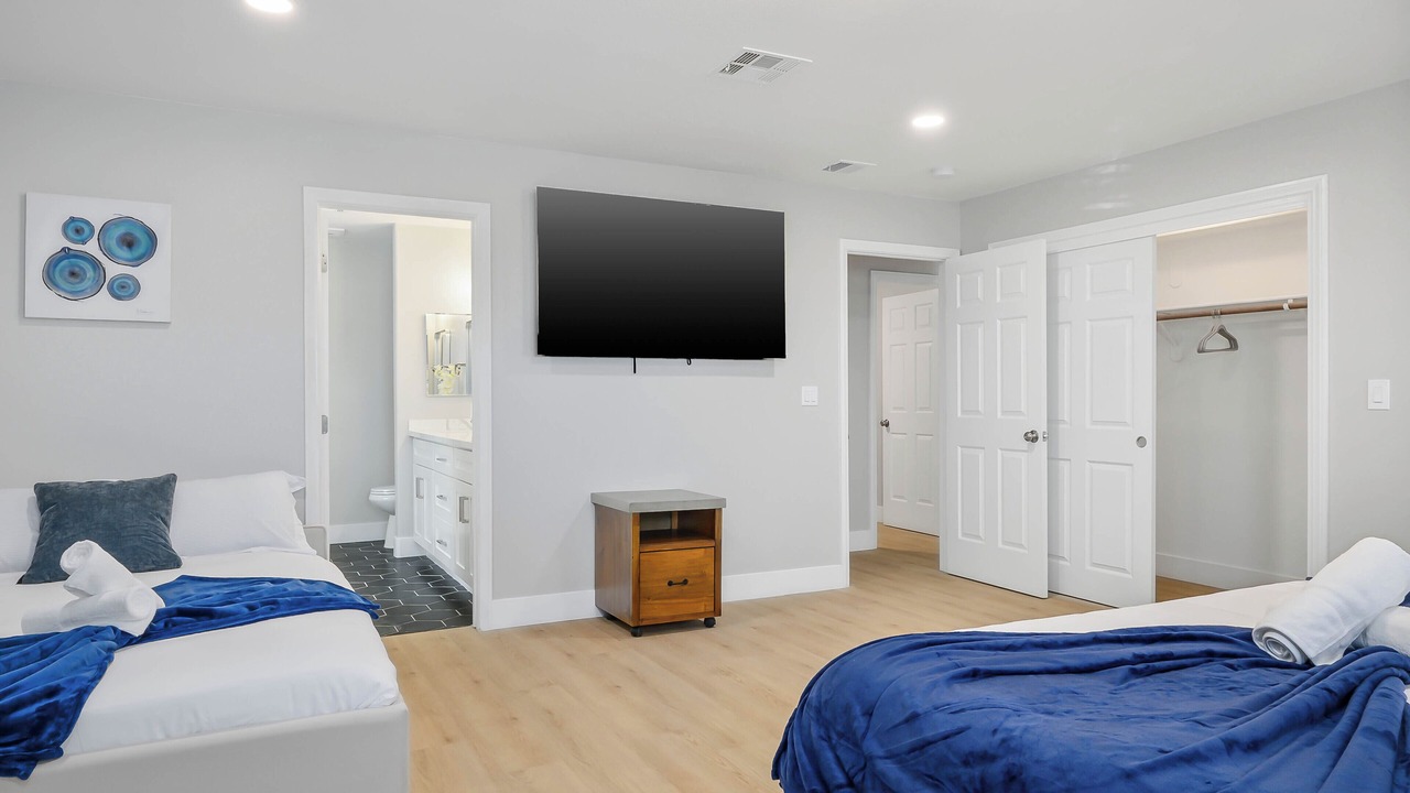 Photo of Bedroom in Enterprise