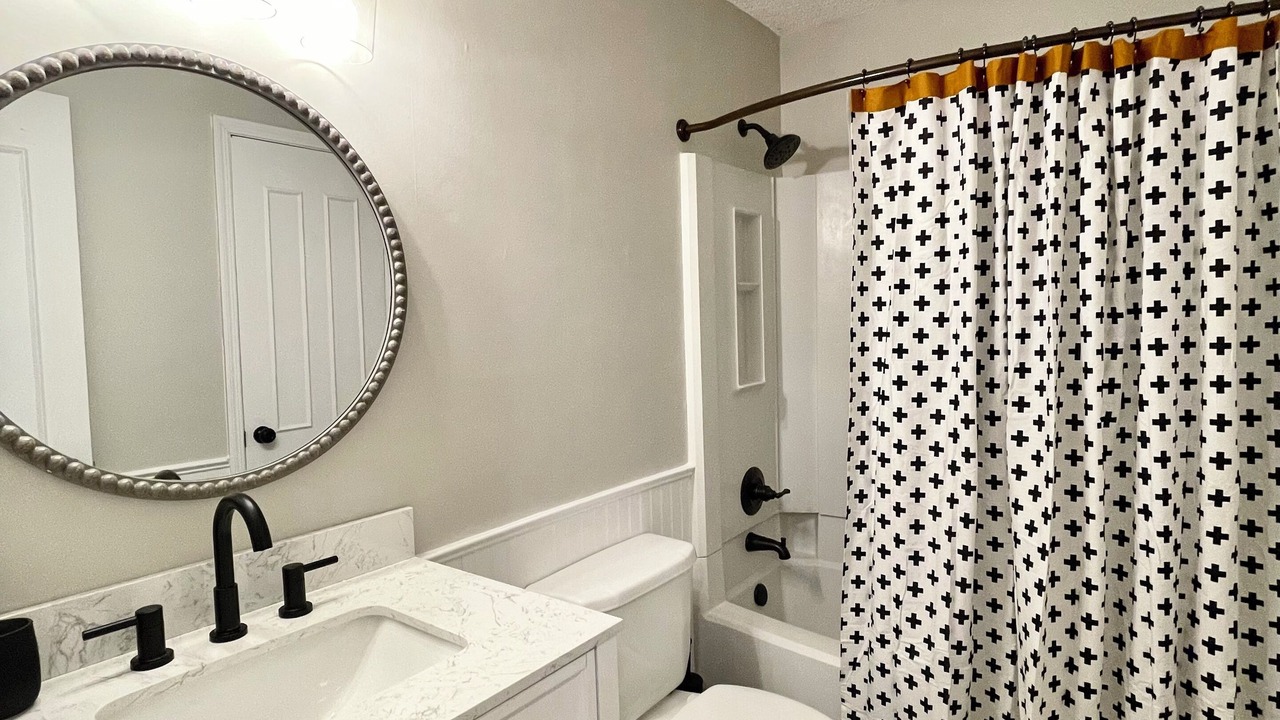 Photo of Bathroom in North Northwest Pensacola