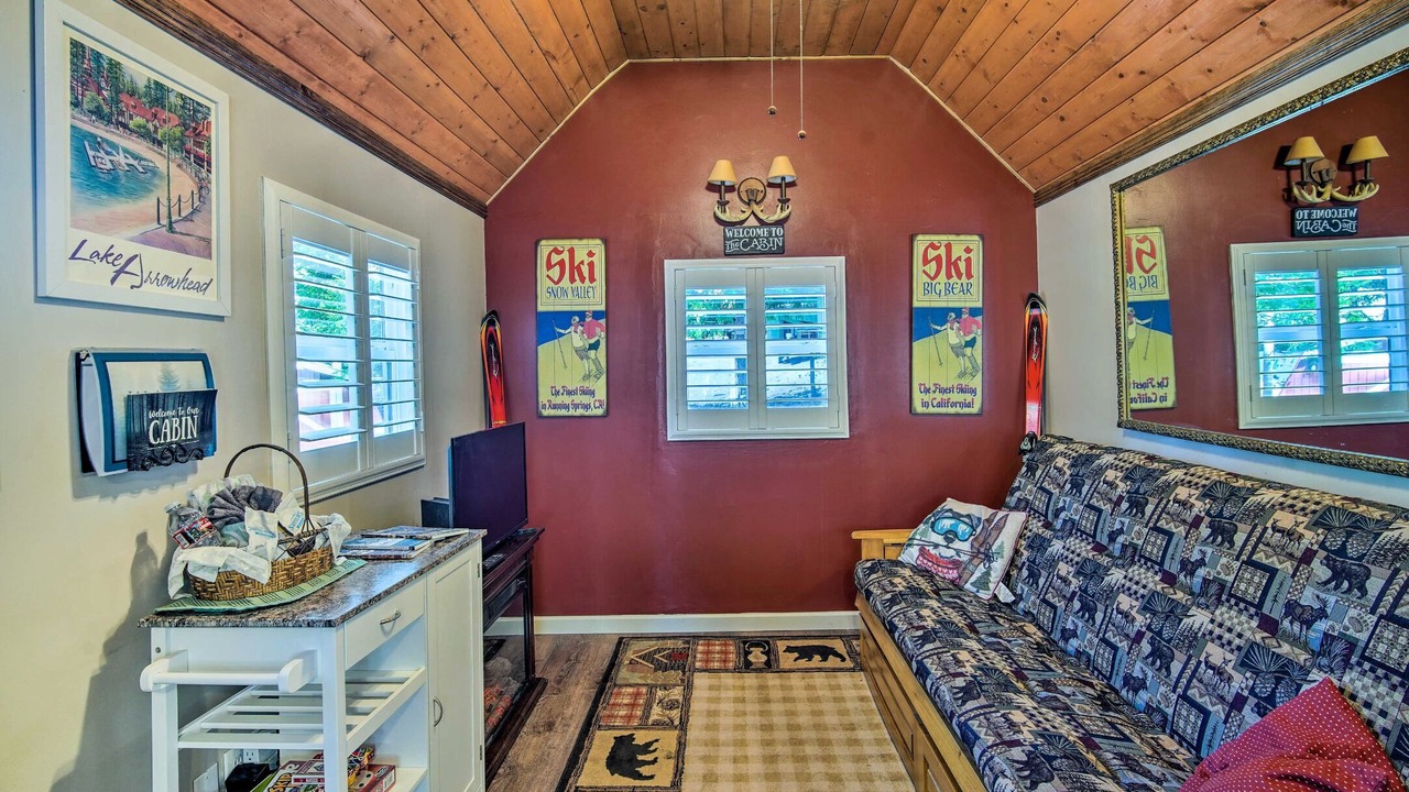 Photo of Livingroom in Running Springs