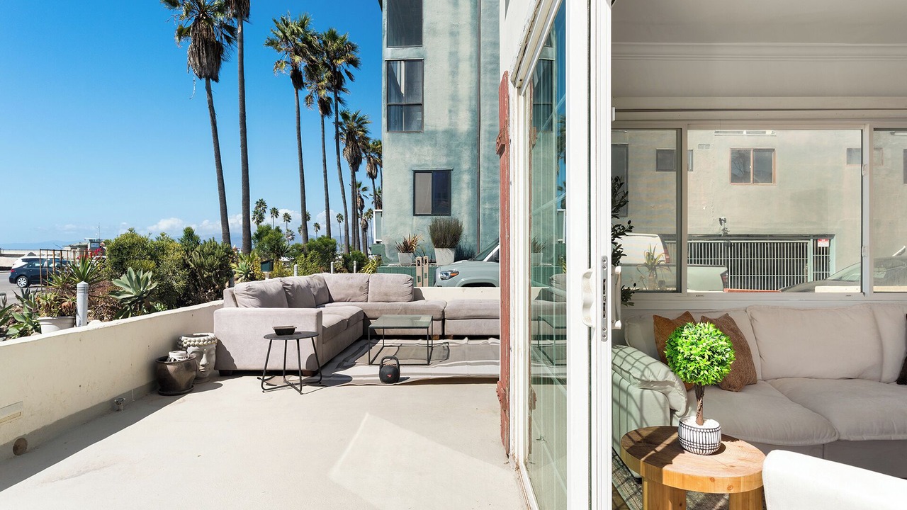 Photo of Patio Balcony in Marina Peninsula