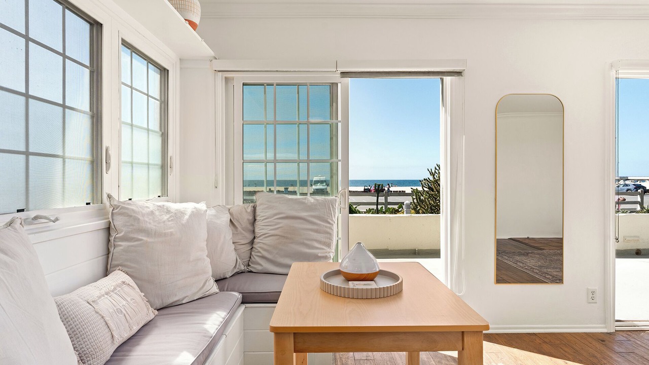 Photo of Livingroom in Marina Peninsula