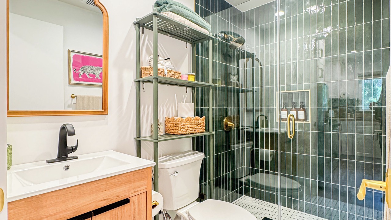 Photo of Bathroom in Woodland Hills
