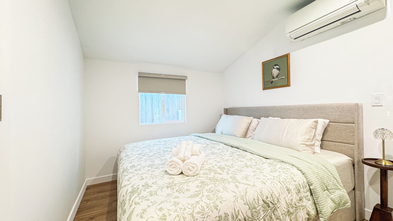 Photo of Bedroom in Woodland Hills