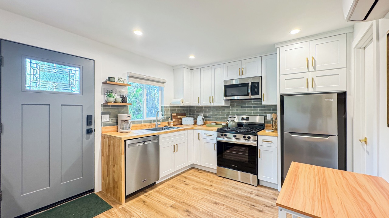Photo of Kitchen in Woodland Hills