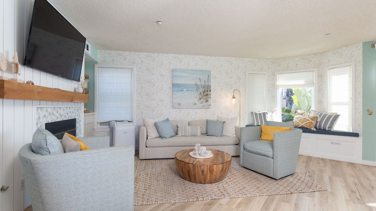 Photo of Livingroom in Townsite