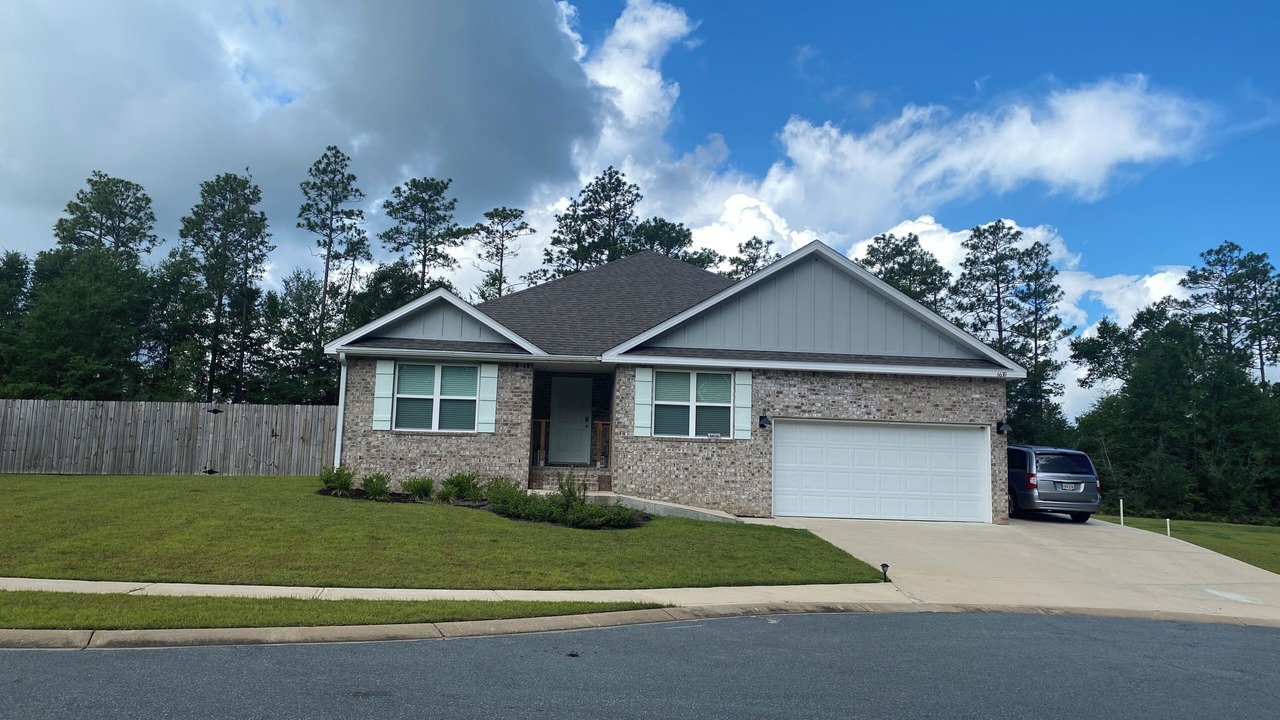 Photo of Outdoor in Laurel Hill