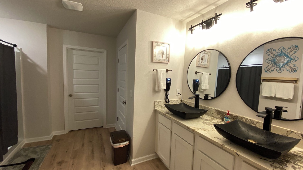 Photo of Bathroom in Laurel Hill