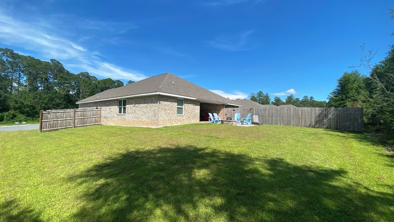Photo of Outdoor in Laurel Hill