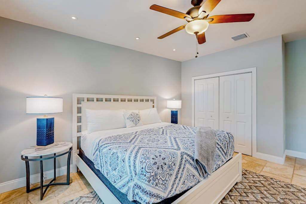 Photo of Bedroom in Bayou Oaks