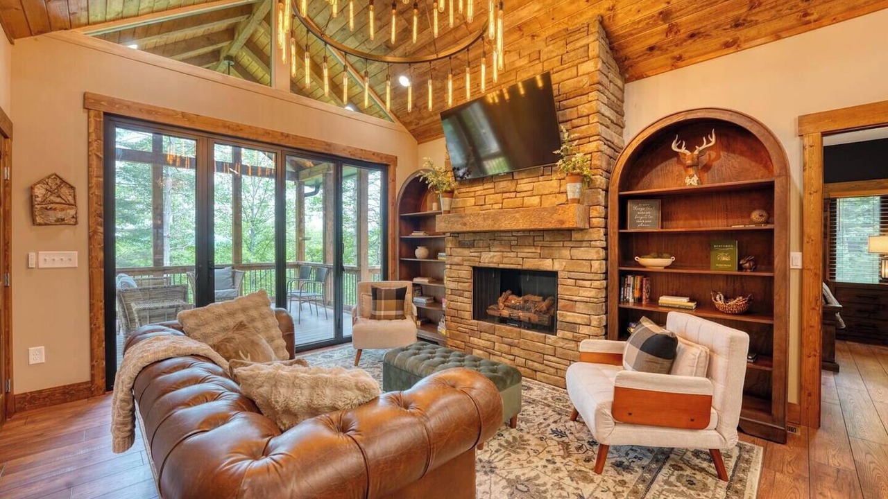 Photo of Livingroom in Blairsville