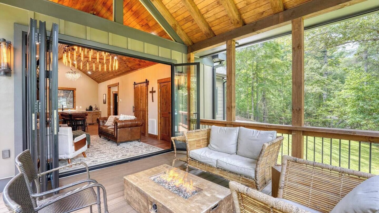 Photo of Patio Balcony in Blairsville