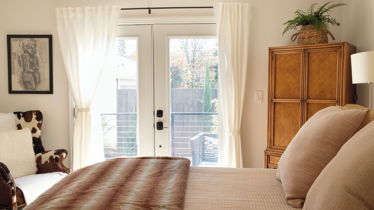 Photo of Bedroom in Mid City