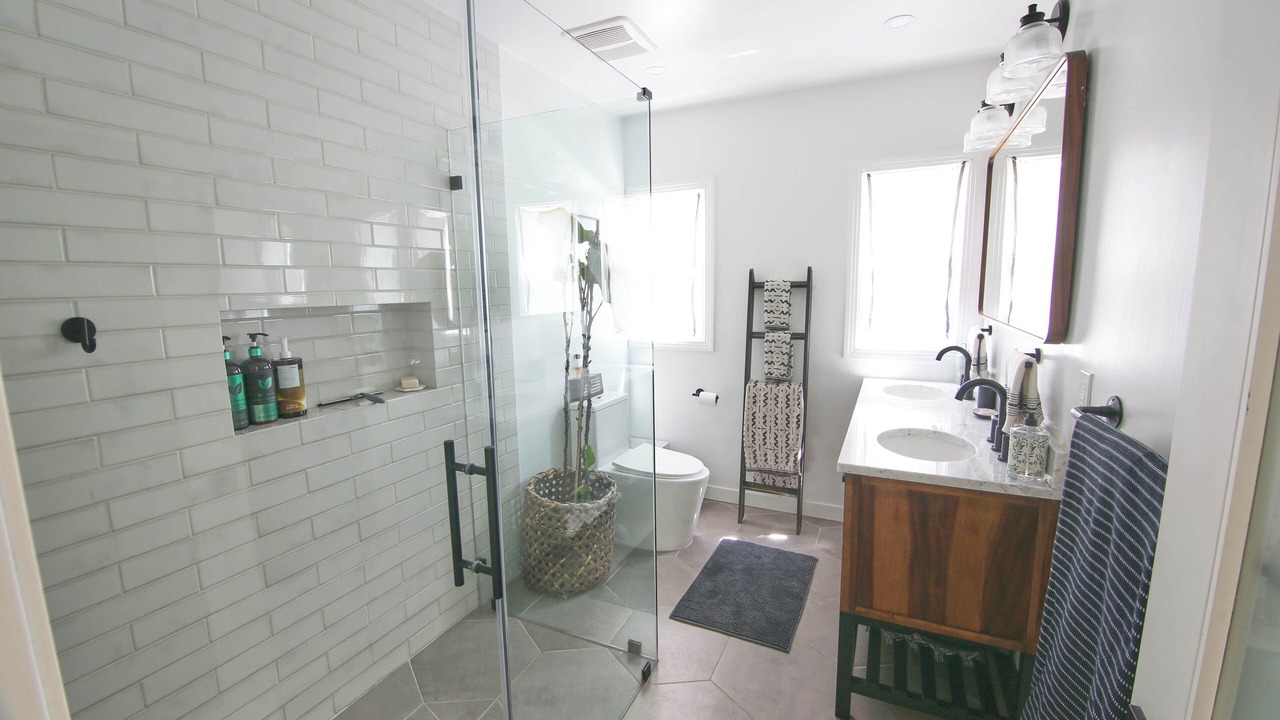 Photo of Bathroom in Mid City